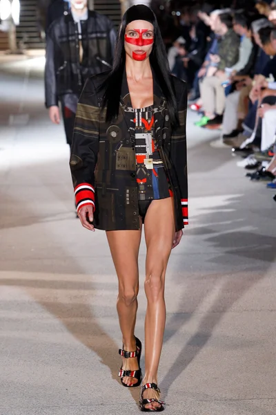 Look 41